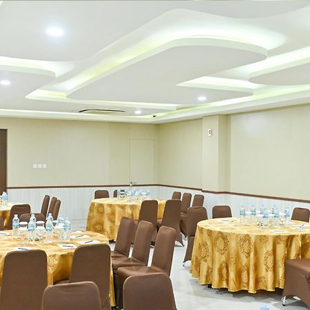Kawana Hotel Padang  Ngoại thất bức ảnh
